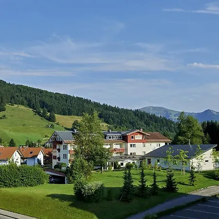 Kronenhof 4*