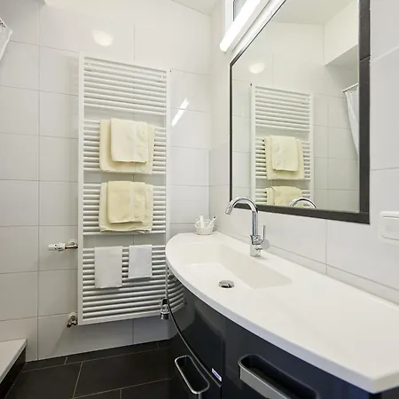 Kronenhof Hotel 4*